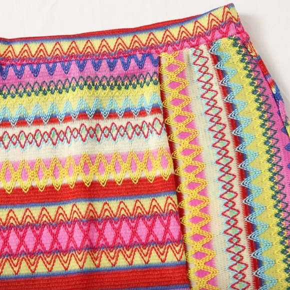 Colorful Geometric Pattern Skirt - Picture 3 of 4